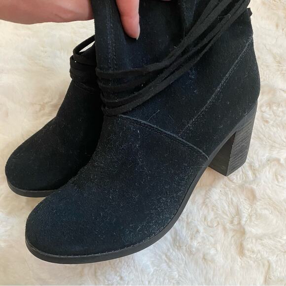 Toms Mila Black Suede Block Heel Lace Up Slouchy Boho Boots Size 8 Womens - Picture 8 of 16